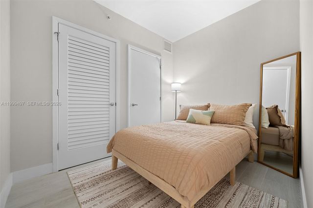 1010 Brickell Ave 1411, Miami, FL 33131