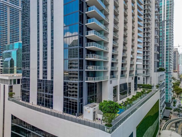 1010 Brickell Ave 1411, Miami, FL 33131