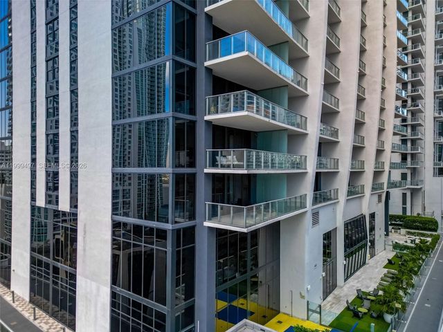 1010 Brickell Ave 1411, Miami, FL 33131