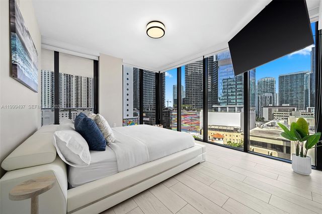 1010 Brickell Ave 1411, Miami, FL 33131