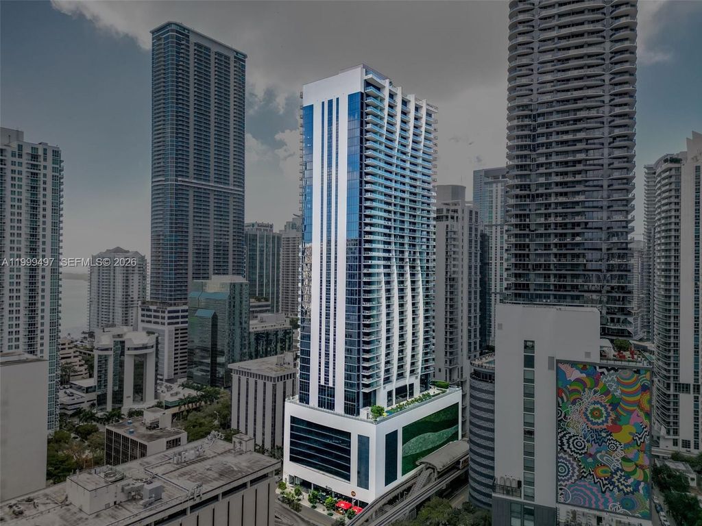 1010 Brickell Ave 1411, Miami, FL 33131