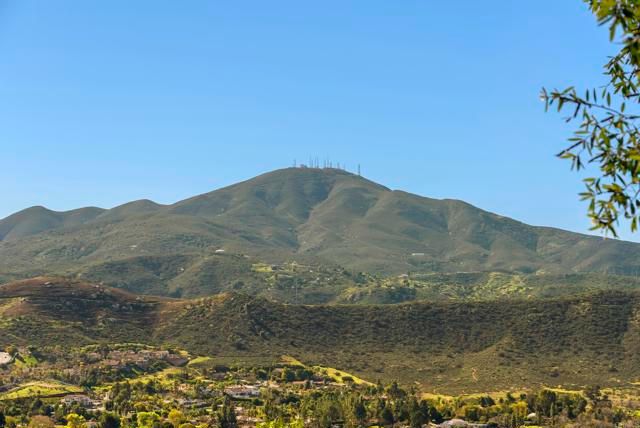 2332 Windriver Road, El Cajon, CA 92019