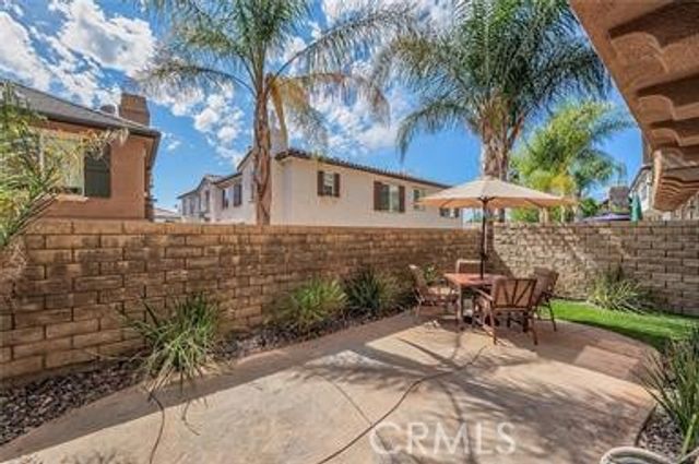 19342 Opal Lane, Saugus, CA 91350