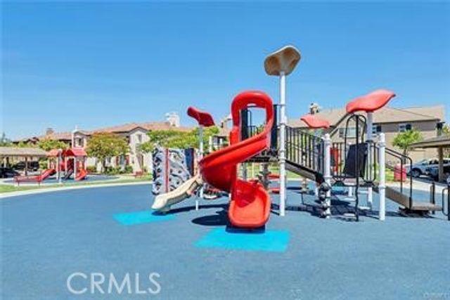 19342 Opal Lane, Saugus, CA 91350