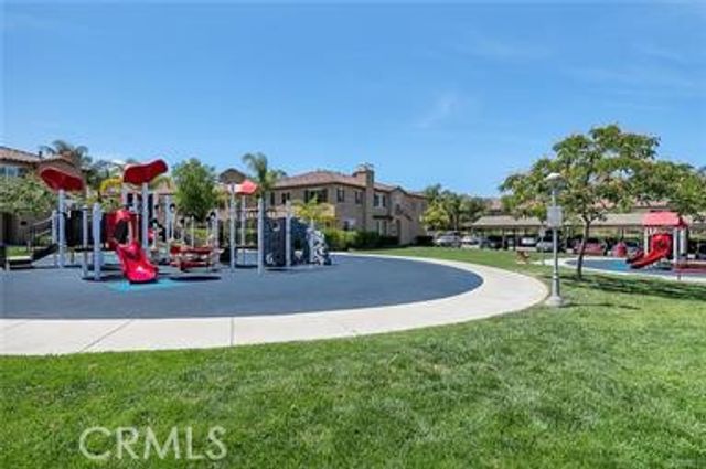 19342 Opal Lane, Saugus, CA 91350