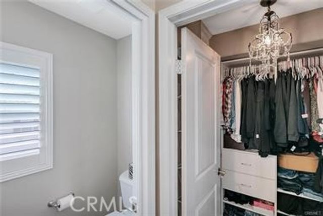 19342 Opal Lane, Saugus, CA 91350