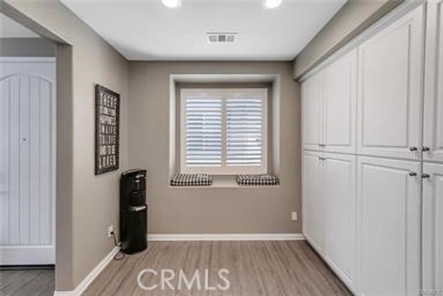 19342 Opal Lane, Saugus, CA 91350