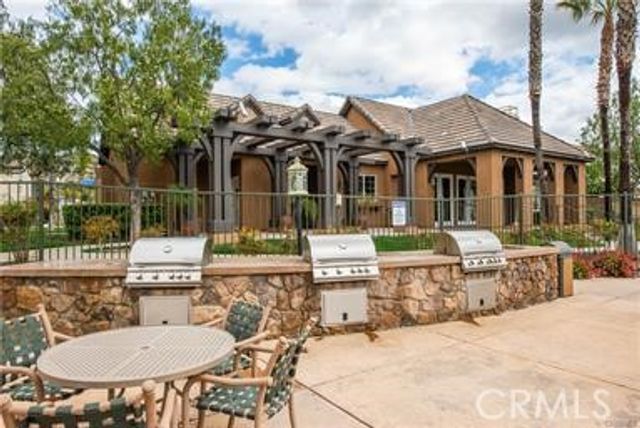 19342 Opal Lane, Saugus, CA 91350