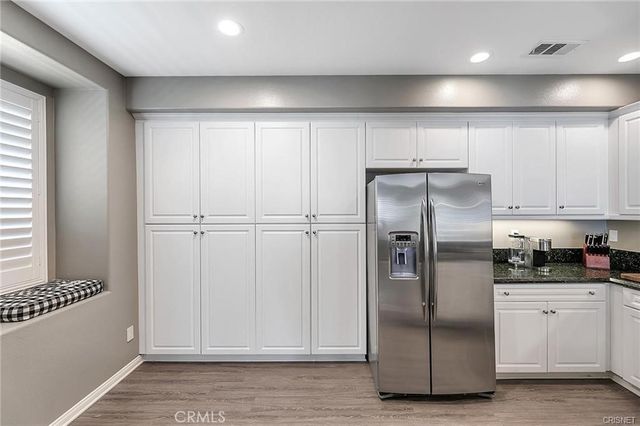 19342 Opal Lane, Saugus, CA 91350