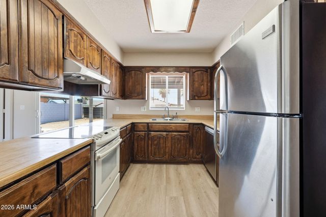 1301 E 29TH Avenue, Apache Junction, AZ 85119