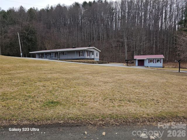 656 Water Street, Bakersville, NC 28705