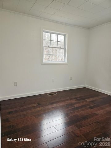 656 Water Street, Bakersville, NC 28705