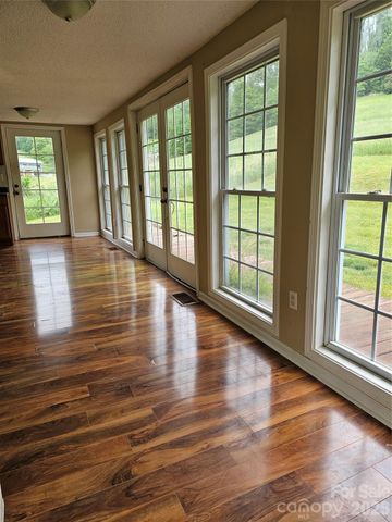 656 Water Street, Bakersville, NC 28705