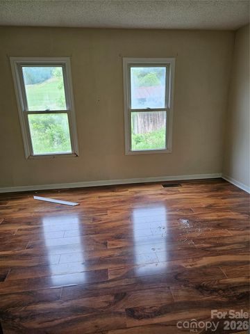 656 Water Street, Bakersville, NC 28705