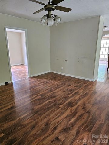 656 Water Street, Bakersville, NC 28705