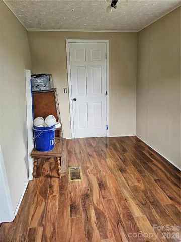 656 Water Street, Bakersville, NC 28705