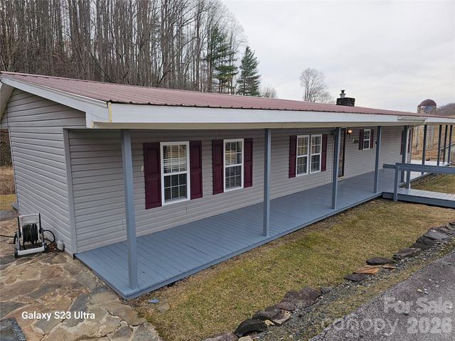 656 Water Street, Bakersville, NC 28705