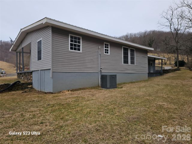 656 Water Street, Bakersville, NC 28705