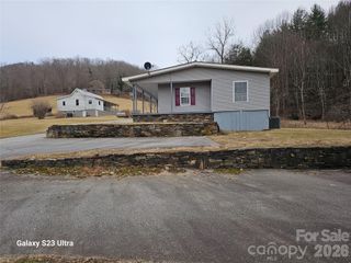 656 Water Street, Bakersville, NC 28705