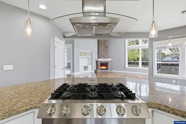 2021 Pikes Pass Ct SE, Salem, OR 97306