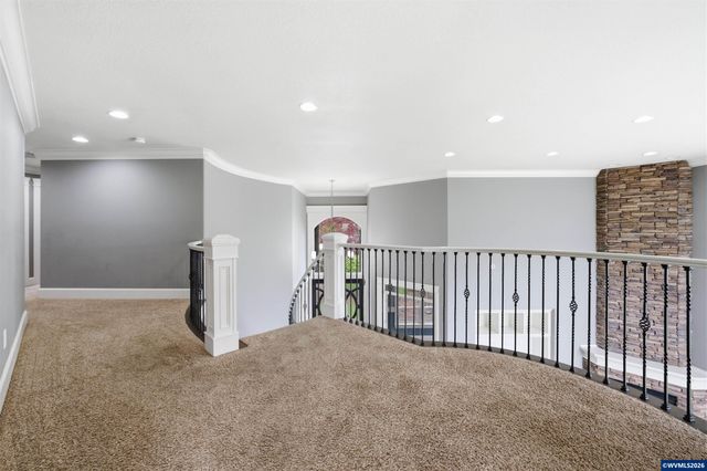 2021 Pikes Pass Ct SE, Salem, OR 97306