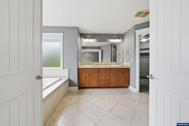 2021 Pikes Pass Ct SE, Salem, OR 97306