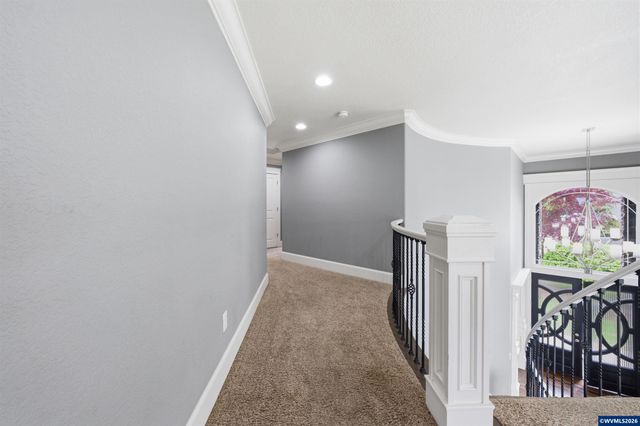 2021 Pikes Pass Ct SE, Salem, OR 97306