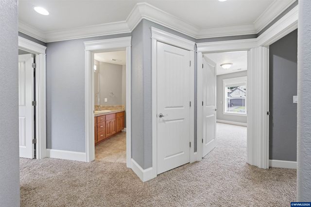 2021 Pikes Pass Ct SE, Salem, OR 97306