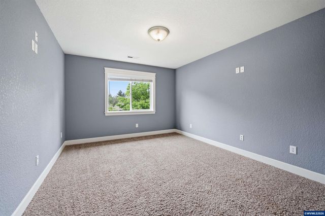 2021 Pikes Pass Ct SE, Salem, OR 97306