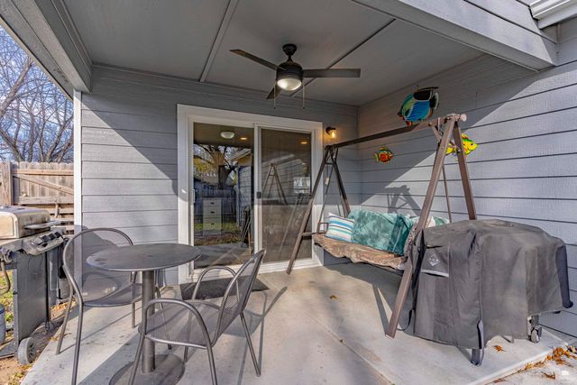 2411 Brook Lane, Manhattan, KS 66502