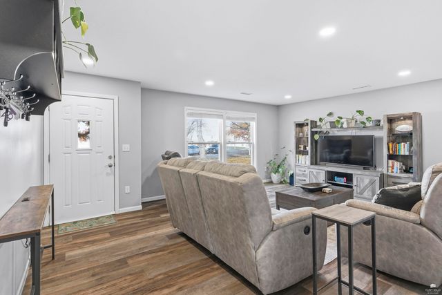 2411 Brook Lane, Manhattan, KS 66502