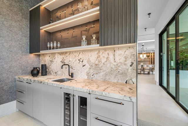 299 NE 7th Street, Boca Raton, FL 33432