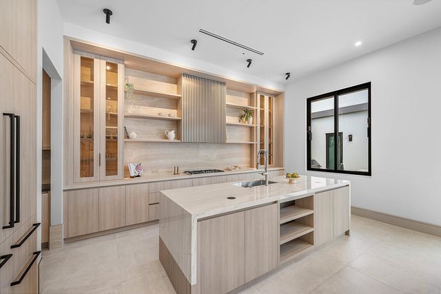 299 NE 7th Street, Boca Raton, FL 33432