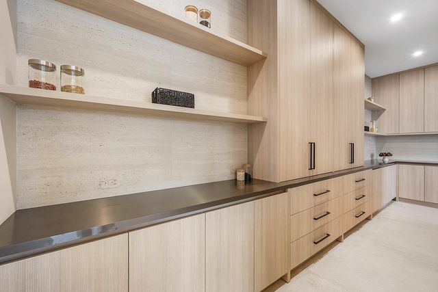 299 NE 7th Street, Boca Raton, FL 33432