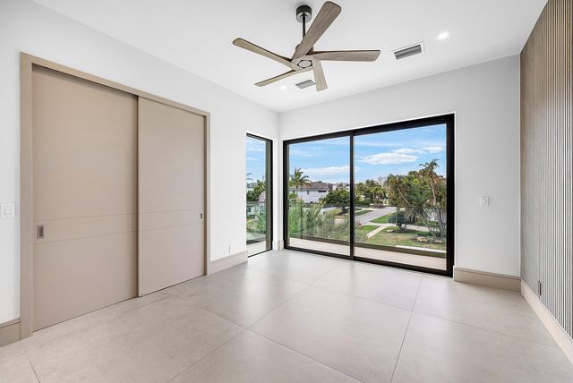 299 NE 7th Street, Boca Raton, FL 33432