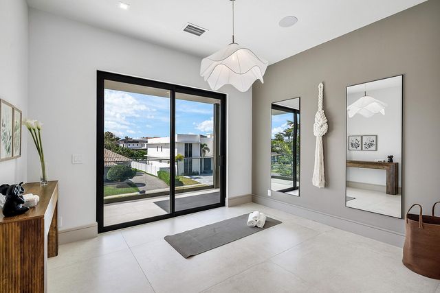 299 NE 7th Street, Boca Raton, FL 33432