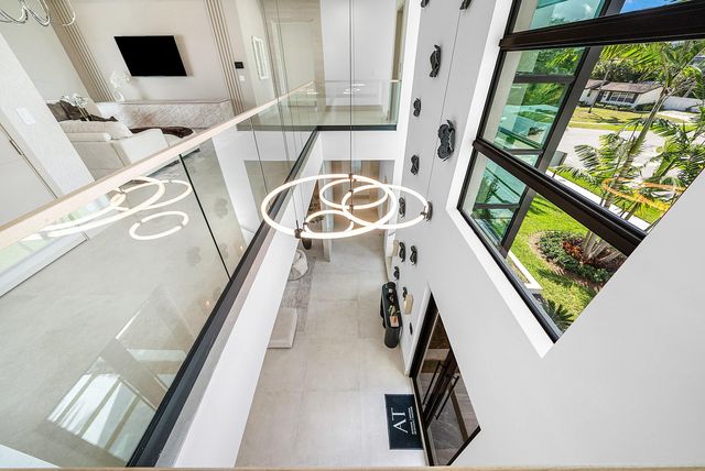 299 NE 7th Street, Boca Raton, FL 33432