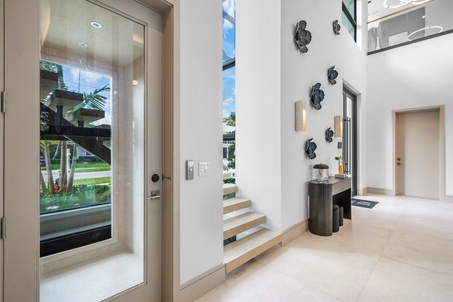 299 NE 7th Street, Boca Raton, FL 33432