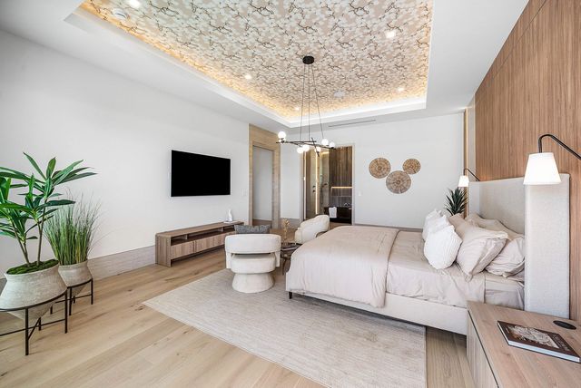 299 NE 7th Street, Boca Raton, FL 33432