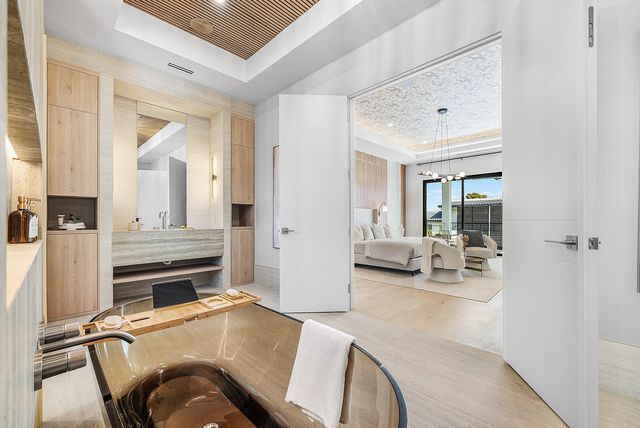 299 NE 7th Street, Boca Raton, FL 33432