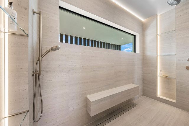 299 NE 7th Street, Boca Raton, FL 33432