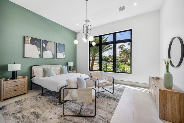 299 NE 7th Street, Boca Raton, FL 33432