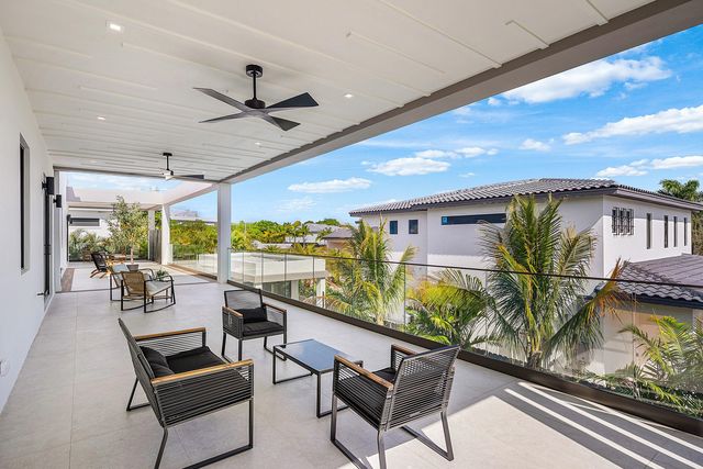 299 NE 7th Street, Boca Raton, FL 33432