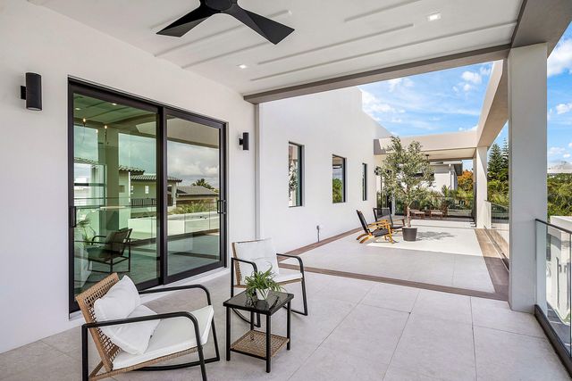 299 NE 7th Street, Boca Raton, FL 33432