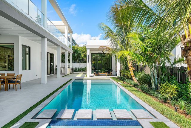 299 NE 7th Street, Boca Raton, FL 33432