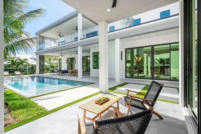 299 NE 7th Street, Boca Raton, FL 33432