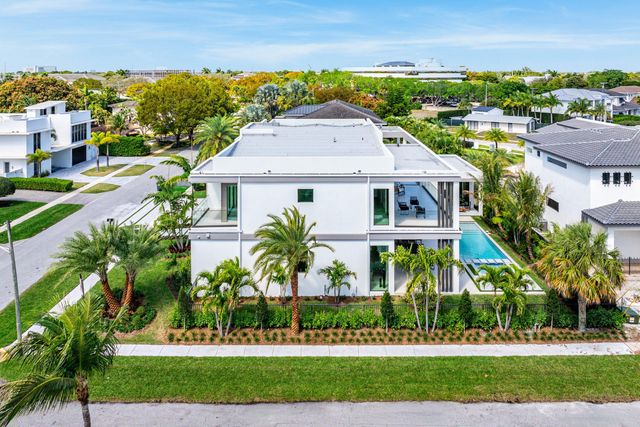 299 NE 7th Street, Boca Raton, FL 33432