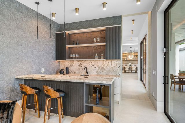 299 NE 7th Street, Boca Raton, FL 33432