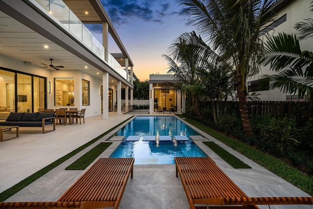 299 NE 7th Street, Boca Raton, FL 33432