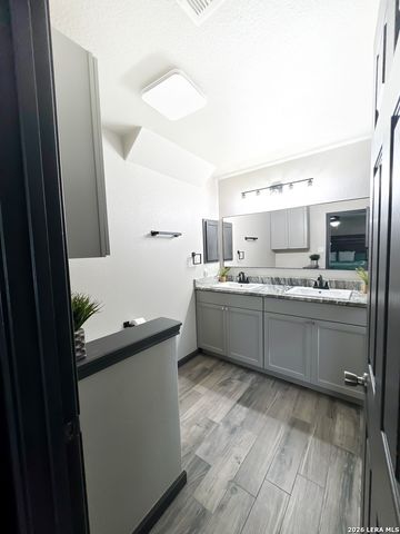 6702 GUNLOCK CRK, San Antonio, TX 78244
